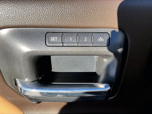 Used 2018 GMC Sierra 1500 Denali w/ Denali Ultimate Package image 37