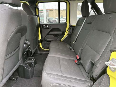 Used 2023 Jeep Wrangler Sahara image 12