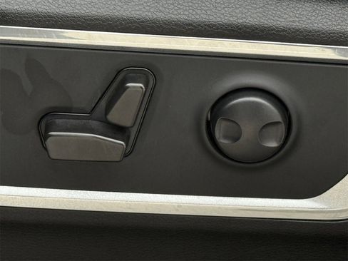 Used 2022 RAM 1500 Laramie image 24