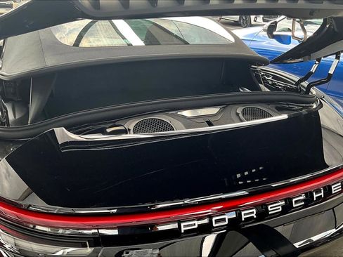 Used 2022 Porsche 911 Carrera image 32