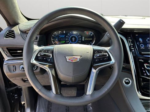 Used 2020 Cadillac Escalade Platinum AWD/4WD image 29