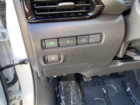 Used 2021 Nissan Sentra SV image 17