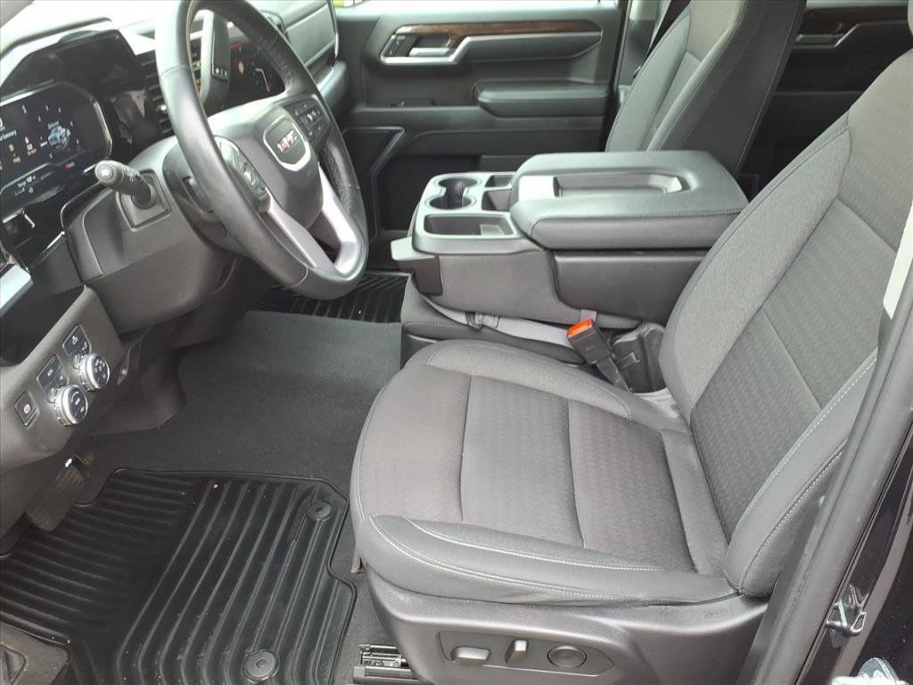 Used 2024 GMC Sierra 1500 Elevation AWD/4WD image 10