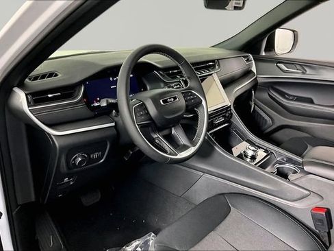 New 2026 Jeep Grand Cherokee L Laredo AWD/4WD image 8