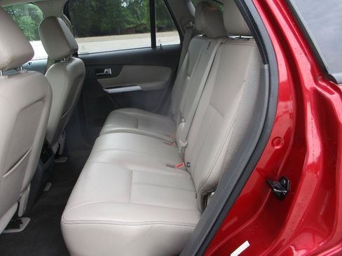 Used 2013 Ford Edge SEL FWD image 13