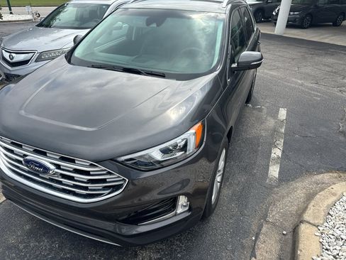 Used 2020 Ford Edge SEL w/ Convenience Package FWD image 8
