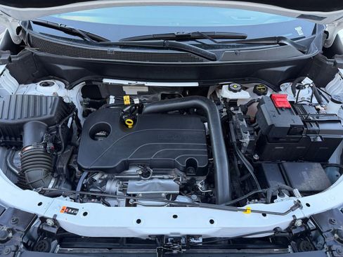 Used 2025 Chevrolet Equinox LT image 32