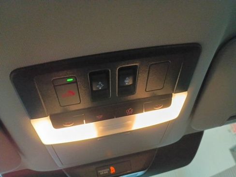 New 2026 Nissan Pathfinder Platinum image 19