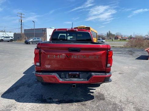 Used 2024 Chevrolet Colorado LT w/ LT Convenience Package III image 8