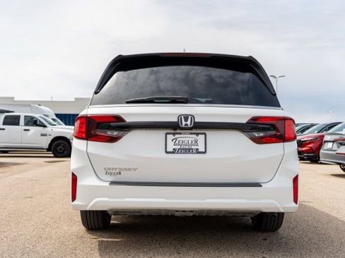 Used 2025 Honda Odyssey EX-L image 6