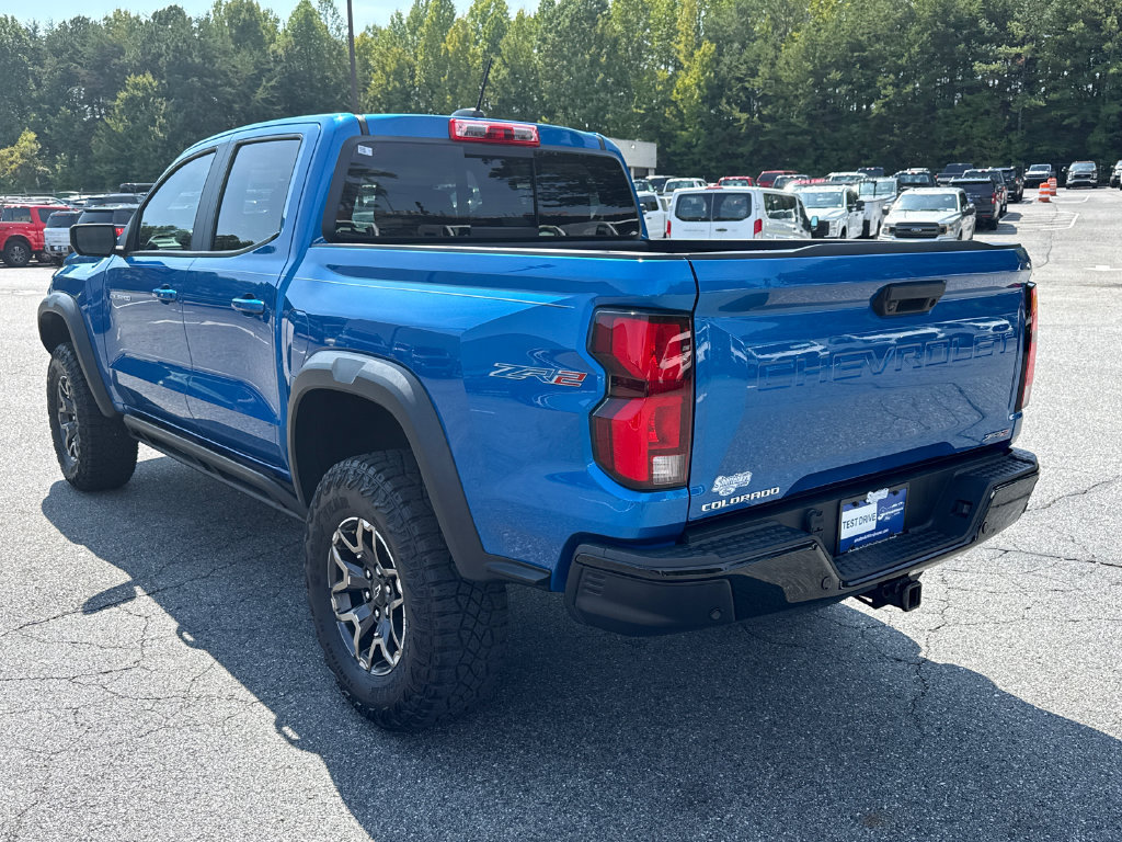 Used 2024 Chevrolet Colorado ZR2 w/ ZR2 Convenience Package III AWD/4WD image 5