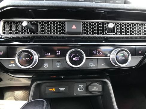 Certified 2024 Honda Civic EX image 22
