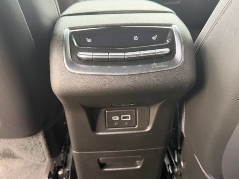 Used 2024 Cadillac XT6 Sport AWD/4WD image 18