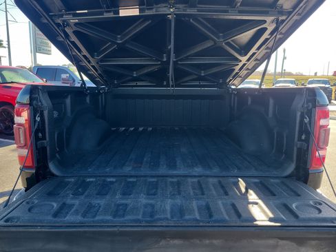 Used 2019 RAM 1500 Laramie image 6