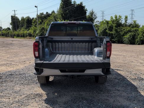 New 2026 GMC Sierra 1500 Elevation w/ Preferred Package AWD/4WD image 4