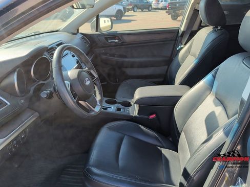 Used 2018 Subaru Outback 2.5i Limited image 15