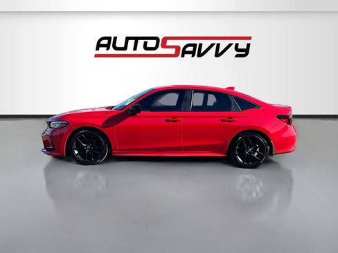 Used 2025 Honda Civic Sport image 4