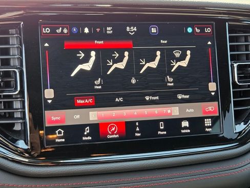 Used 2025 Dodge Durango GT w/ Blacktop Package AWD/4WD image 32