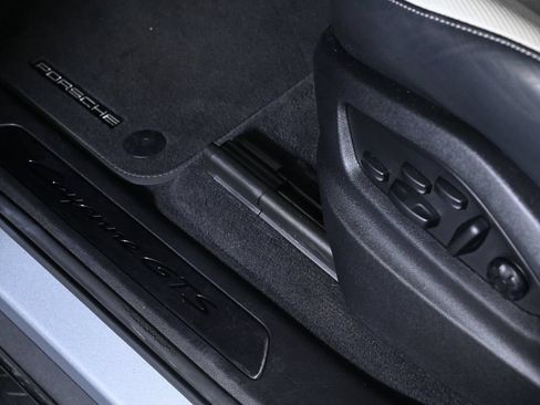 Certified 2025 Porsche Cayenne GTS AWD/4WD image 22