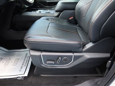Used 2024 Ford Expedition Max Platinum RWD image 7