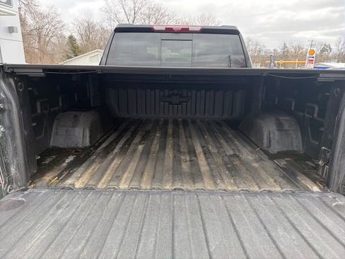 Used 2025 Chevrolet Silverado 1500 High Country w/ High Country Premium Package AWD/4WD image 17