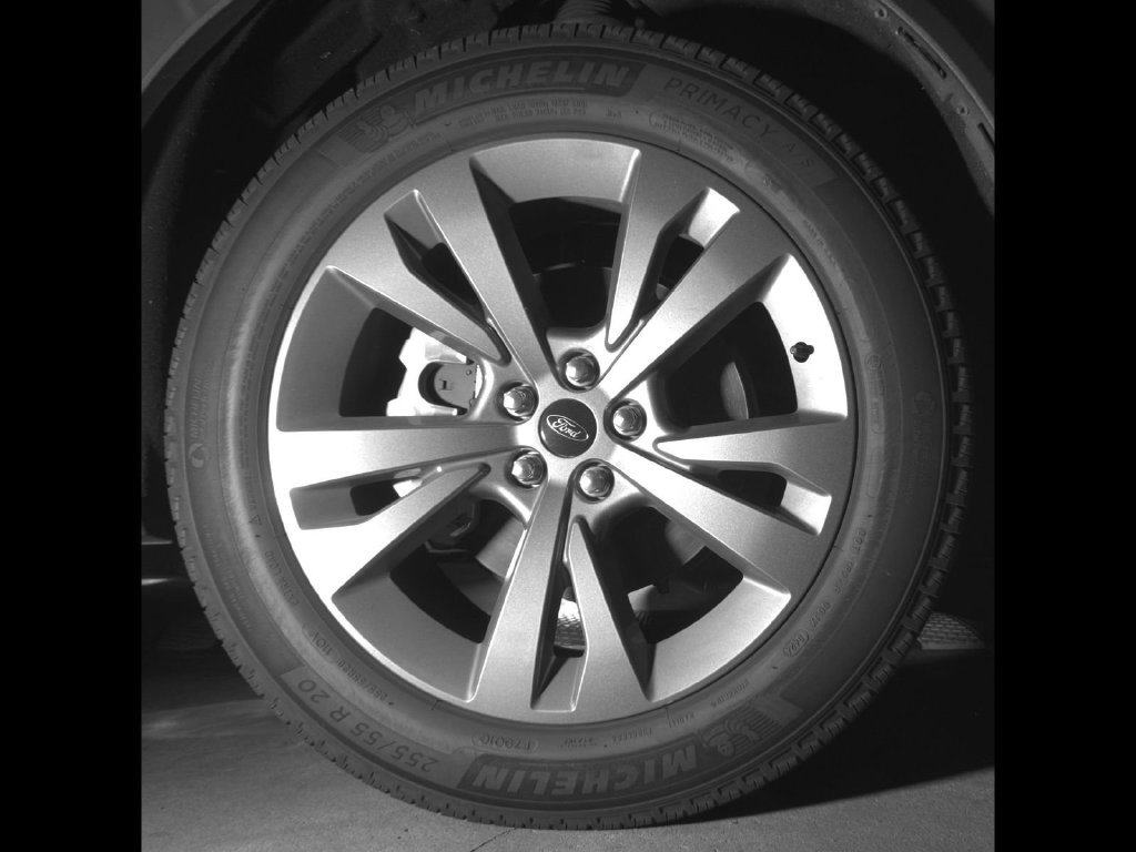 Used 2024 Ford Explorer XLT w/ Equipment Group 202A AWD/4WD image 10