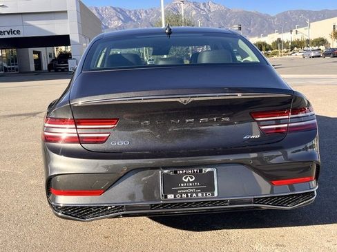 Used 2025 Genesis G80 2.5T image 8