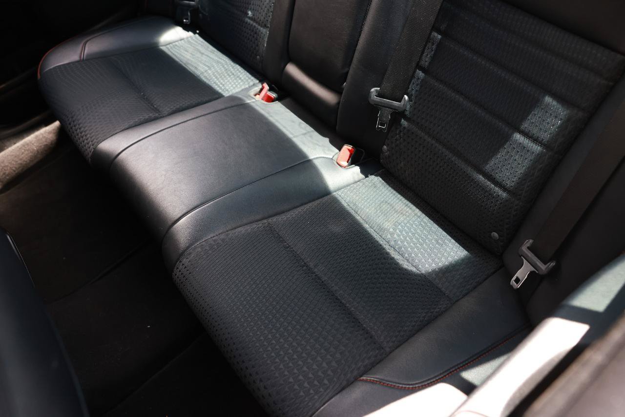 Used 2015 Toyota Camry SE FWD image 10