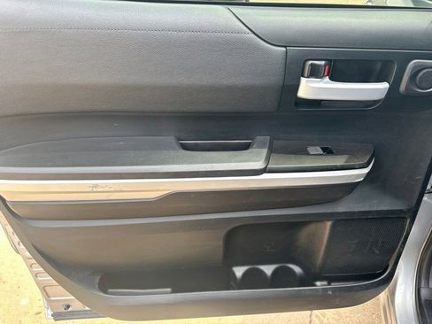 Used 2017 Toyota Tundra SR5 AWD/4WD image 19