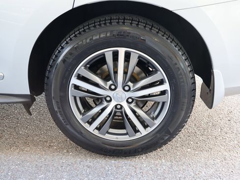 Used 2020 INFINITI QX60 Luxe w/ Essential Package image 14