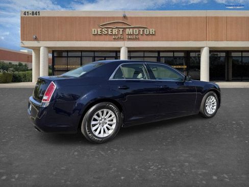 Used 2012 Chrysler 300 image 8