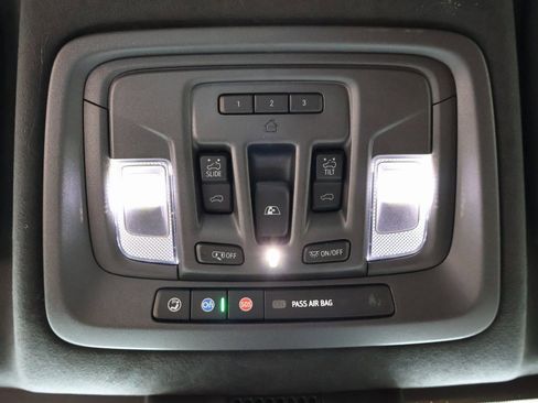 Certified 2024 GMC Sierra 3500 Denali Ultimate image 25