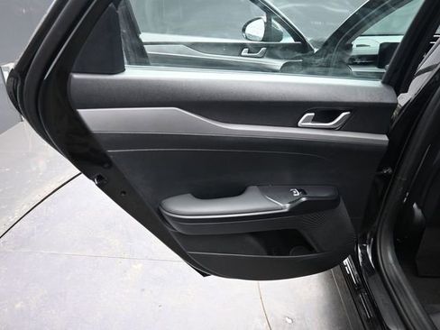 Used 2025 Kia K5 LXS image 31