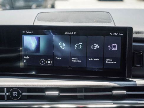 Used 2025 Hyundai Santa Fe SEL FWD image 13
