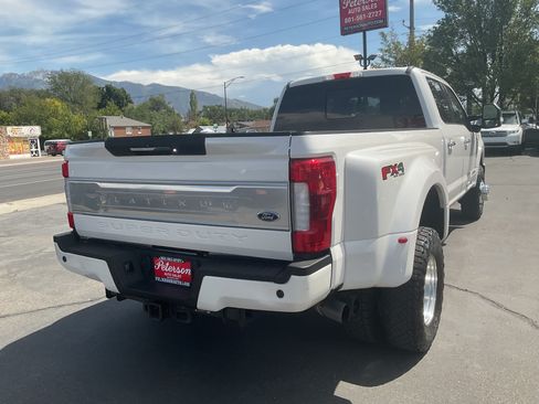 Used 2019 Ford F350 Platinum w/ Platinum Ultimate Package AWD/4WD image 7