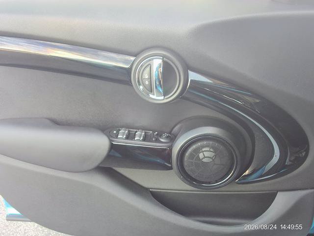 Used 2017 MINI Cooper S FWD image 15