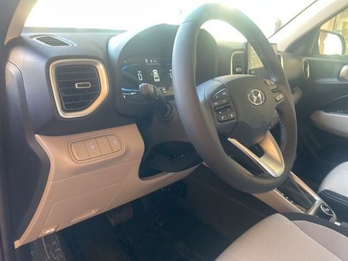 New 2026 Hyundai Venue SEL image 17