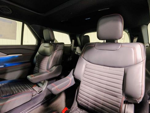 New 2026 Ford Explorer ST-Line w/ ST-Line Street Pack image 29