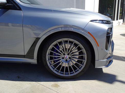 Used 2023 BMW ALPINA XB7 image 10