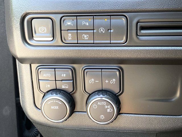 Used 2023 Chevrolet Tahoe LT w/ LT Signature Plus Package AWD/4WD image 17
