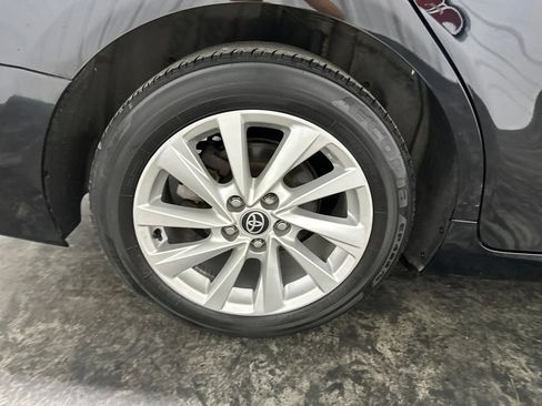 Used 2024 Toyota Camry LE FWD image 5