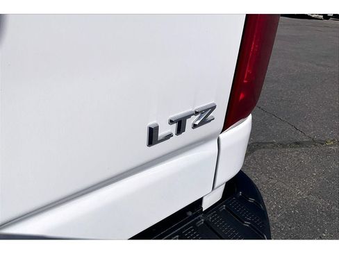 Used 2022 Chevrolet Silverado 3500 LTZ w/ Z71 Off-Road Package AWD/4WD image 9