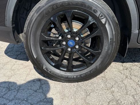 Used 2020 Ford Escape SE Sport image 25