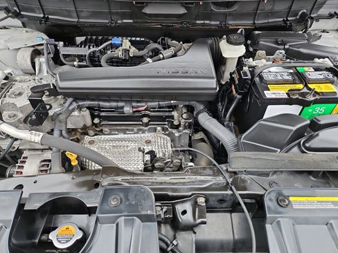 Used 2018 Nissan Rogue SL image 33