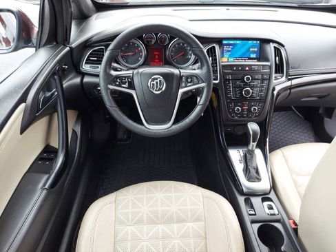 Used 2018 Buick Cascada Premium image 10