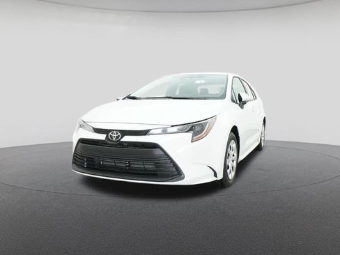 New 2026 Toyota Corolla LE image 32