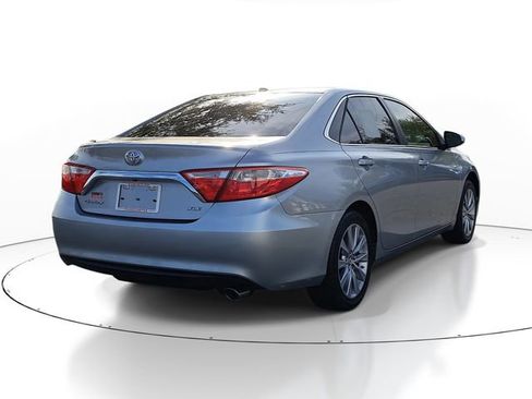 Used 2017 Toyota Camry XLE image 4