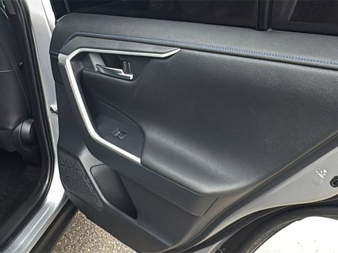 Used 2022 Toyota RAV4 XSE image 41