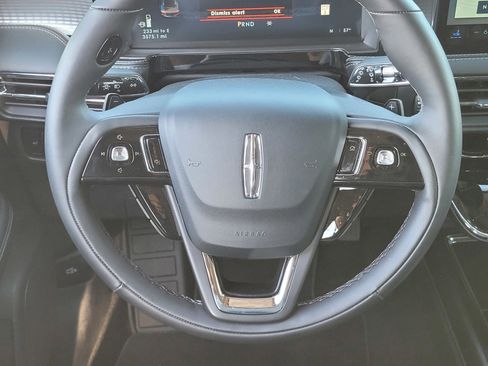 Used 2025 Lincoln Corsair FWD w/ Equipment Group 101A image 12