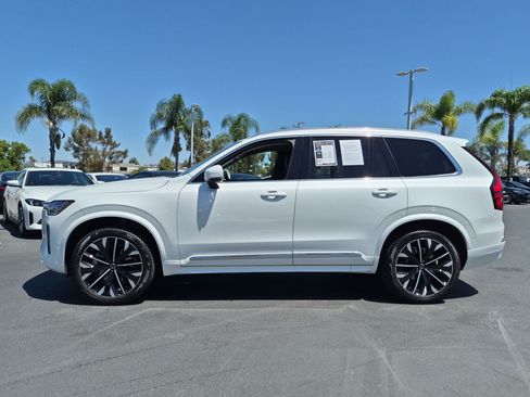 Used 2025 Volvo XC90 B5 Ultra AWD/4WD image 7